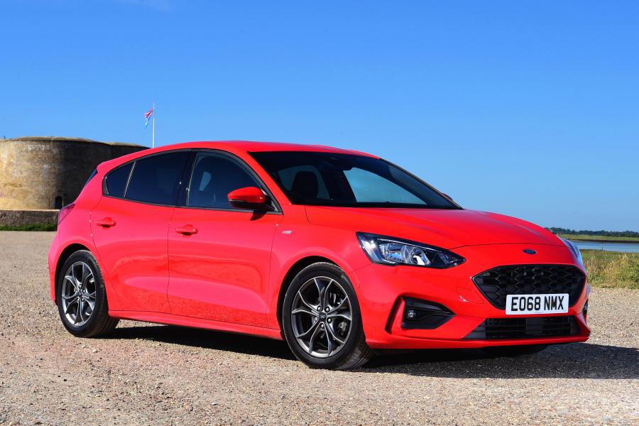  Ford Focus ST-Line 2018 года  (UK) (фото 30 из 42)